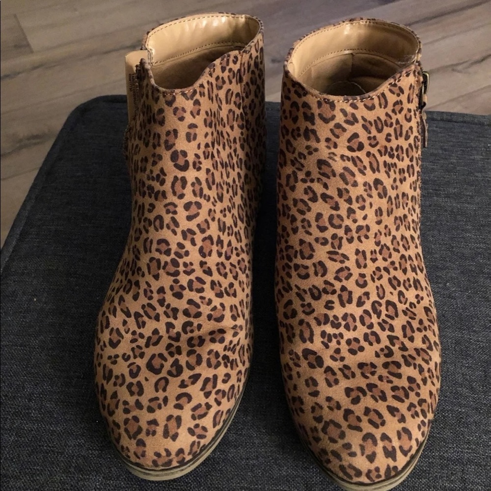 Ladies Leopard Booties